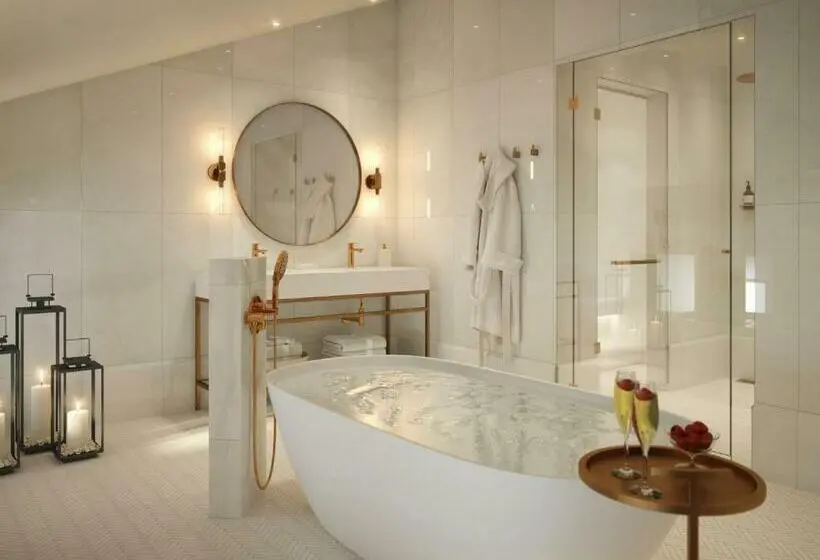 Premium Suite