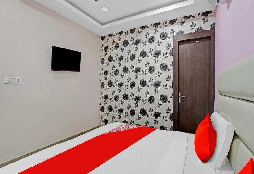 Трехместный Номер Классика, Flagship Shivman