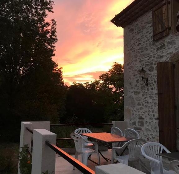 Номер Deluxe Вид на Сад, Domaine Des Chabriers