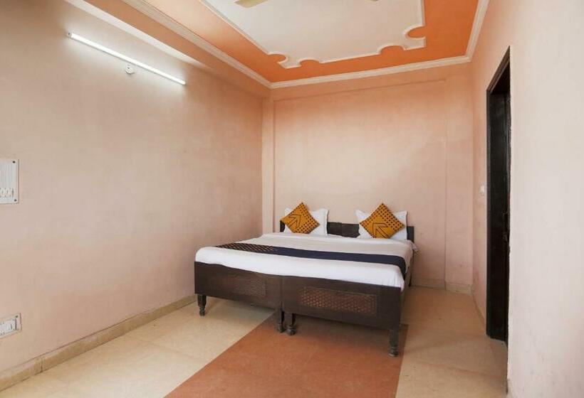 Трехместный Номер Классика, Spot On 75328 Sanrac Residency