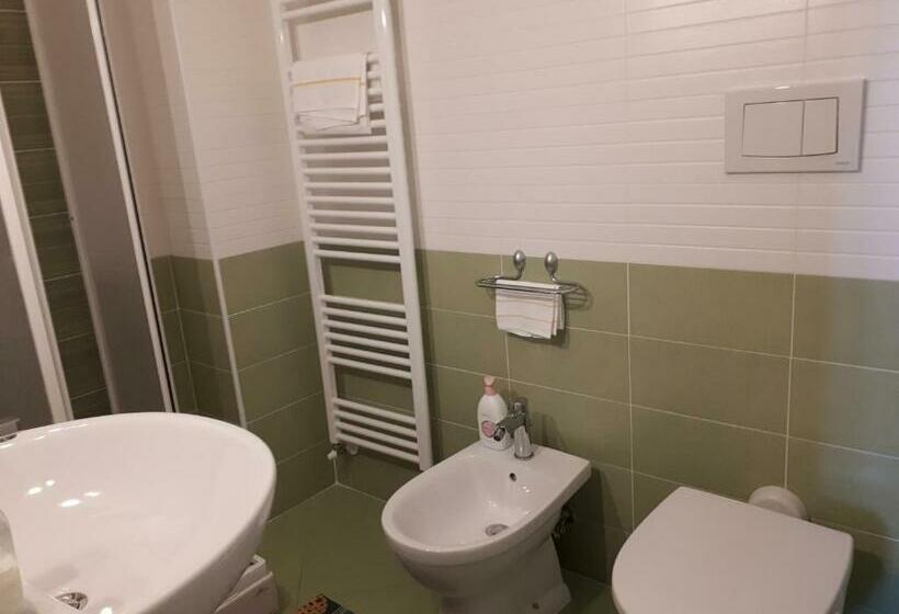 スタンダードルーム, B&b L Aquila Del Parco