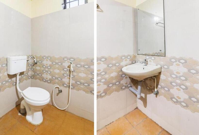 Quarto Triplo Clássico, Collection O Hotel Green Tree