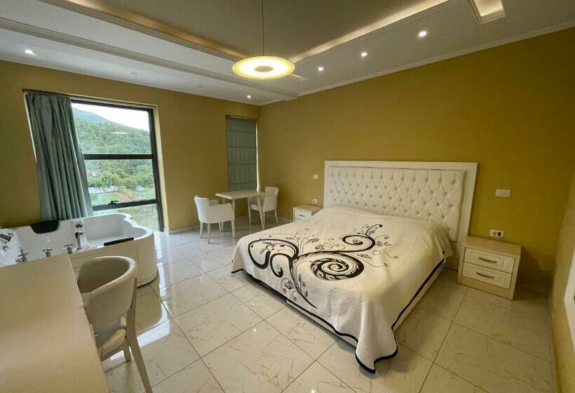 חדר דלוקס, Kthella Resort