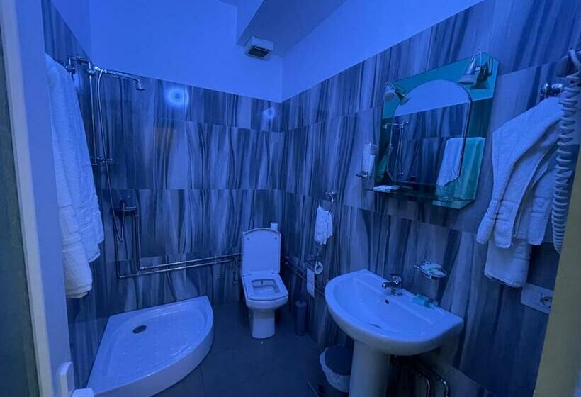 חדר דלוקס, Kthella Resort