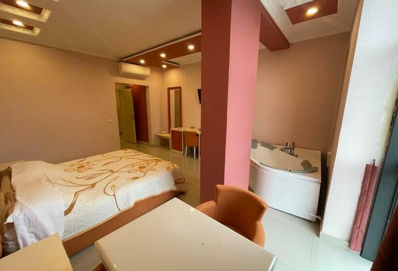 חדר דלוקס, Kthella Resort