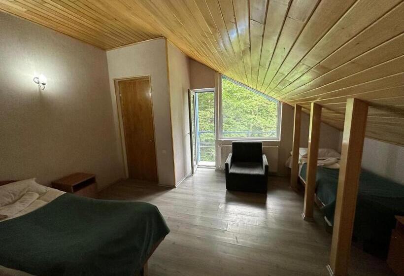 اتاق استاندارد سه تخته با بالکن, Nunisi Forest Hotel & Spa