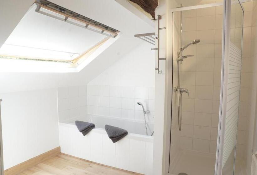 디럭스 룸, Grange De Lesse