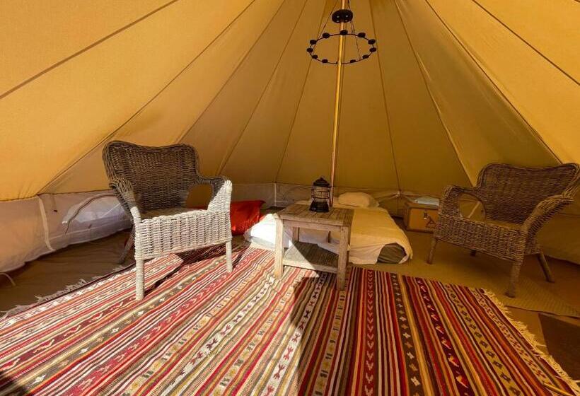 Standard Tent, Grange De Lesse