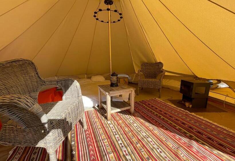 Standard Tent, Grange De Lesse
