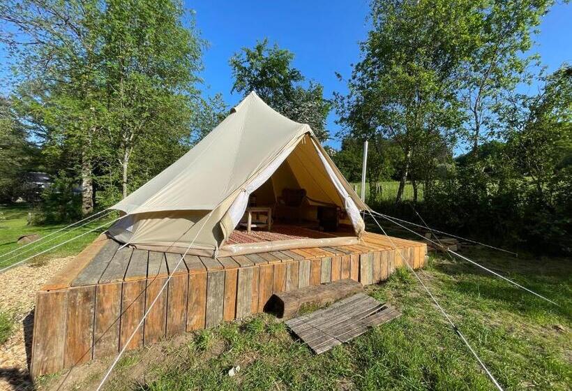 Standard Tent, Grange De Lesse