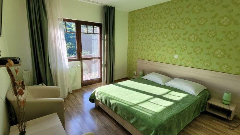 标准间带阳台, Complex Turistic Perla Trascaului