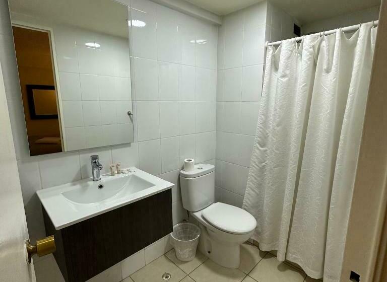 带大床的豪华间, Red Hotel Centric Santiago