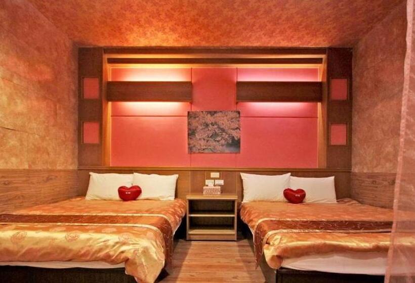 اتاق خانوادگی, 日月潭  日月住館