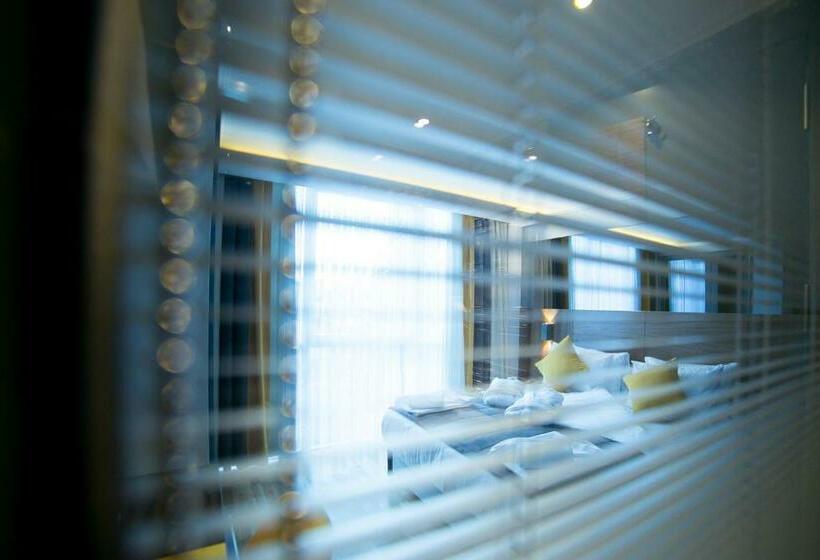 اتاق استاندارد, Anka City