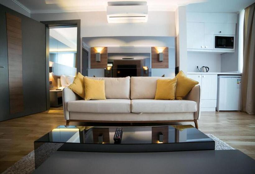 سوییت, Anka City