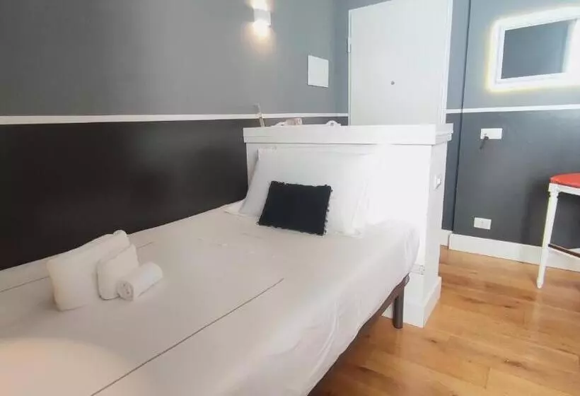 اتاق استاندارد یک نفره, Dimora Bellini By Hotel Bellini Sas