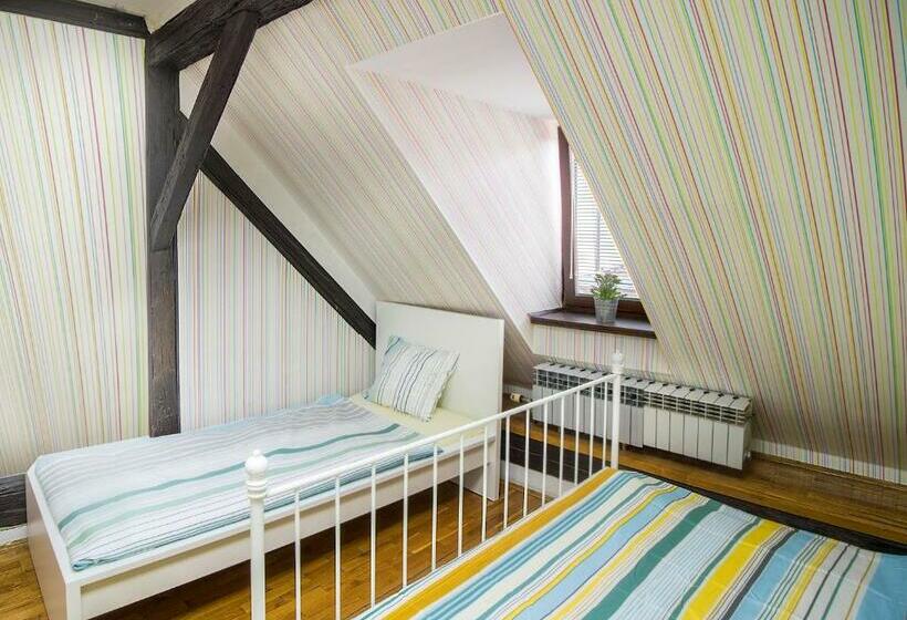 חדר סטנדרט חדר אמבטיה משותף, Hostel Centar