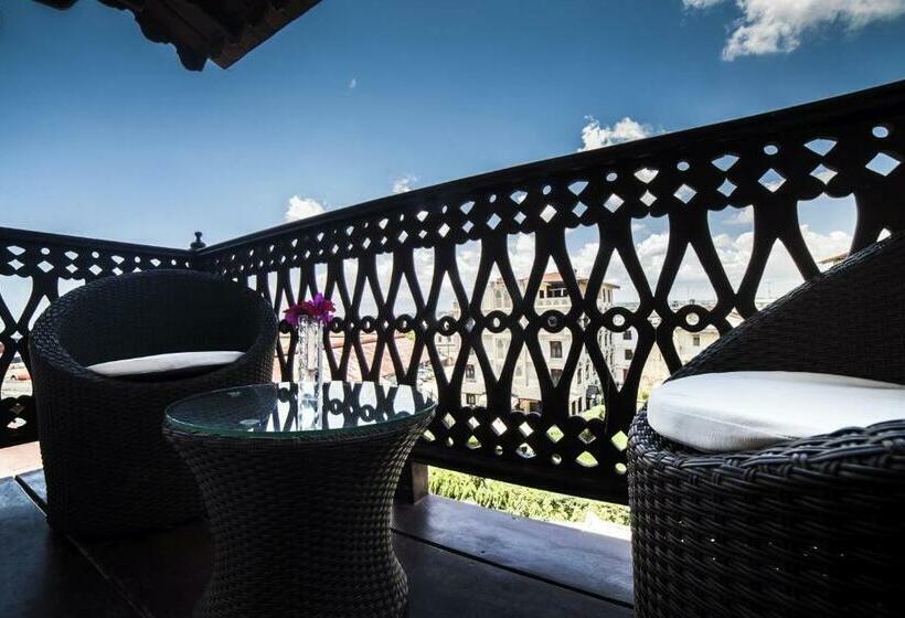 带大床的豪华间, Best Western Plus Zanzibar