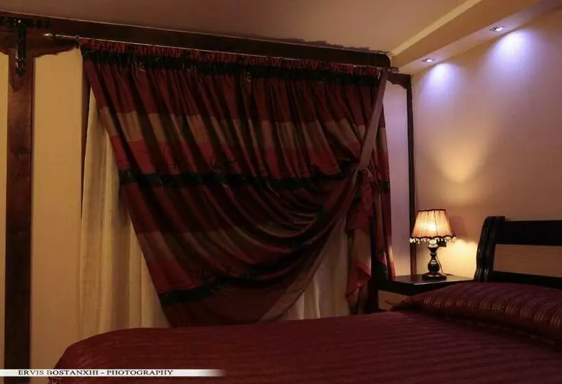 اتاق استاندارد, Guest House Bujtina Leon