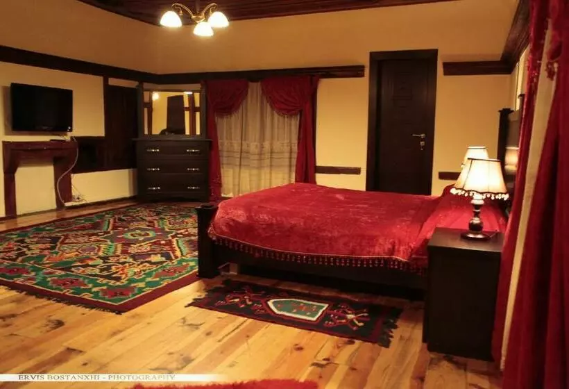 سوییت, Guest House Bujtina Leon