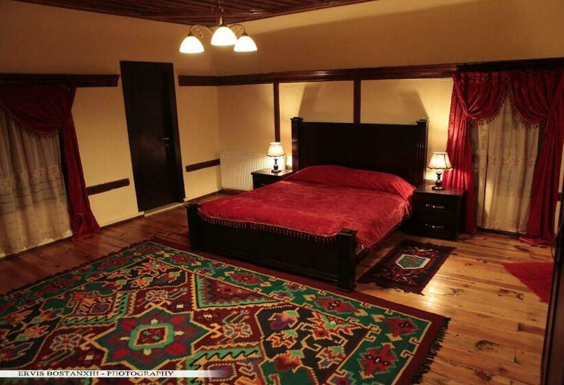 جناح, Guest House Bujtina Leon