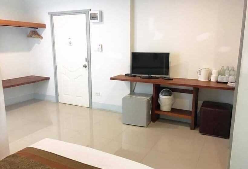 اتاق استاندارد سه نفره, Rinlada House