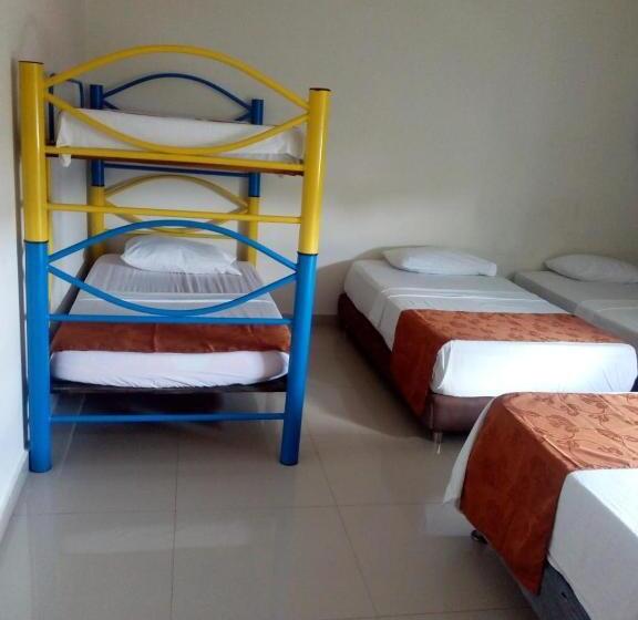 패밀리 룸, Rivera Del Mar