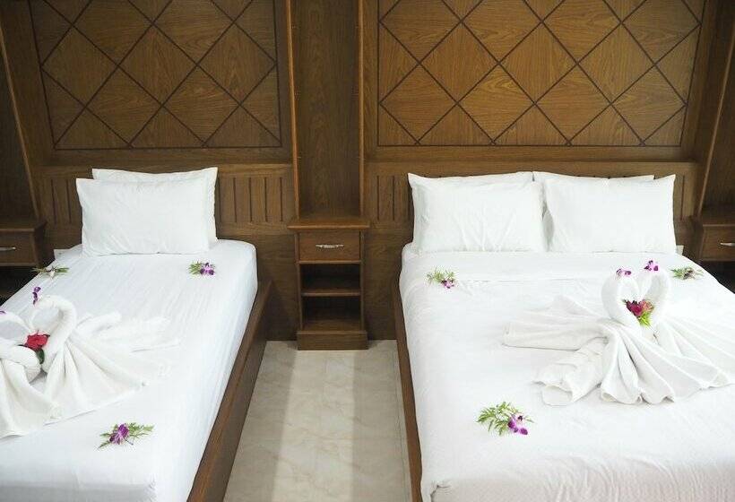 غرفة قياسية ثلاثية, Selamat Lanta Resort