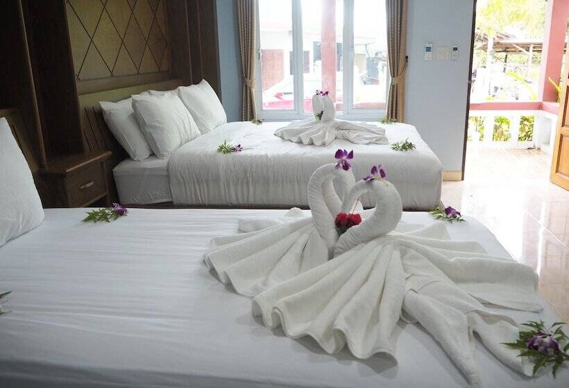Номер Стандарт Трехместный, Selamat Lanta Resort