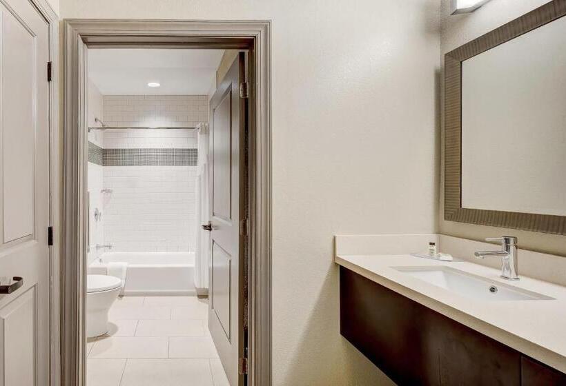 디럭스 스튜디오, Staybridge Suites Baltimore   Inner Harbor, An Ihg