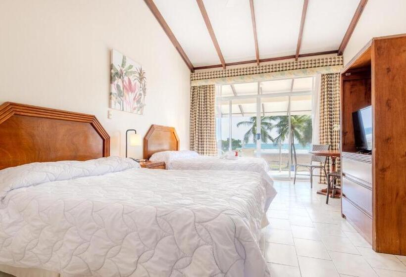 Quarto Quádruplo Estandar, & Villas Tangeri