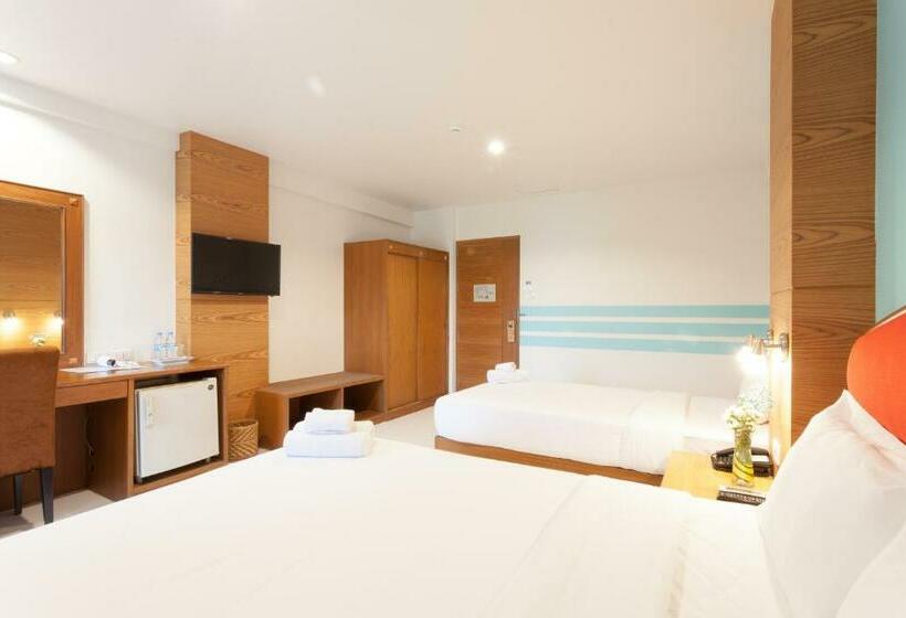 חדר דלוקס לשלושה, We Briza Hotel Chiangmai