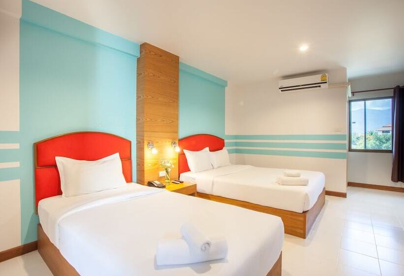 חדר דלוקס לשלושה, We Briza Hotel Chiangmai