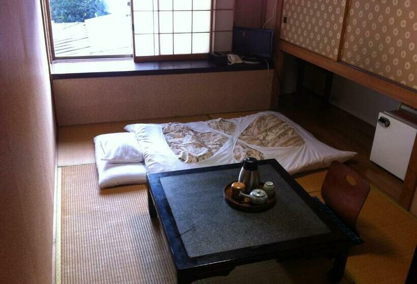 이코노미 룸, Kamesei Ryokan