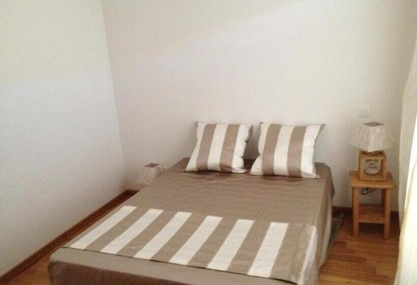 شقة غرفتين نوم مزودة بتراس, Macinaggio