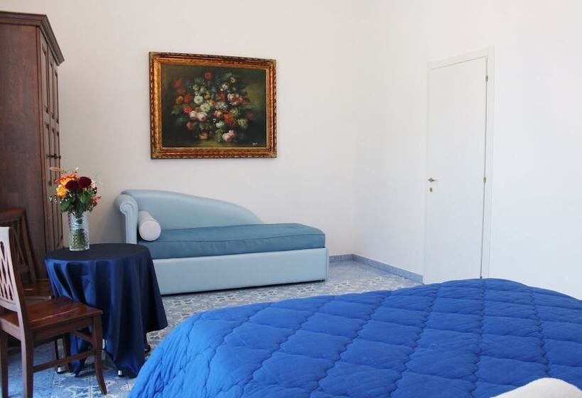 غرفة سوبيريور مزودة بشرفة, Piazza Tasso B&b Relais
