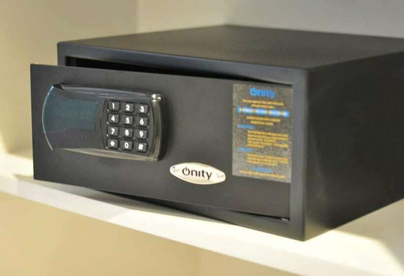 חדר סטנדרט, Tanzeno