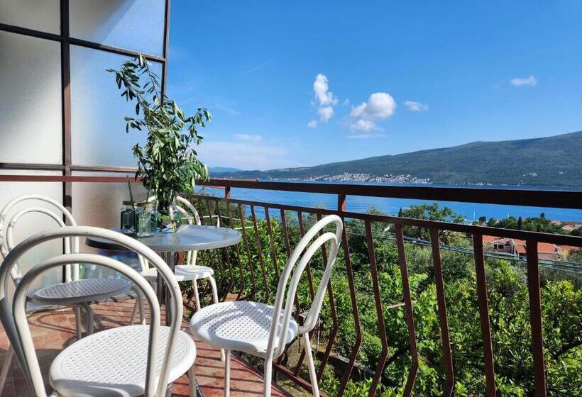 سوئیت با تخت بزرگ, Sunrise Apartments Baošići