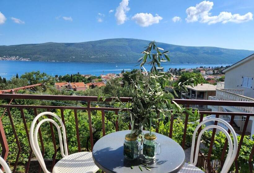 سوئیت با تخت بزرگ, Sunrise Apartments Baošići