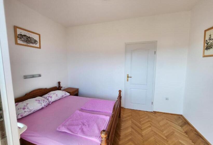 سوئیت با تخت بزرگ, Sunrise Apartments Baošići