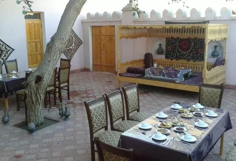 اتاق اکونومی, Guest House Orzu