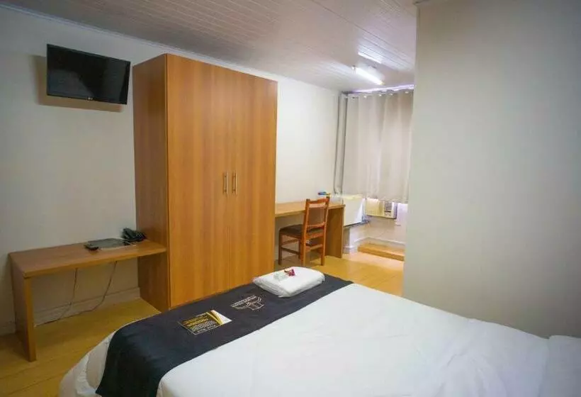 Standard Kolmen Hengen Huone, Ano Bom Palace