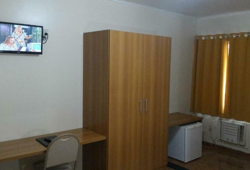 标准间, Ano Bom Palace