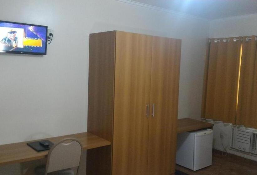 行政单人间, Ano Bom Palace