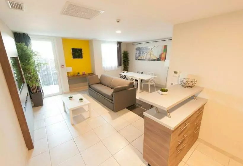 テラス付き１ベッドルームアパートメント, Best Western Hotelio Montpellier Sud