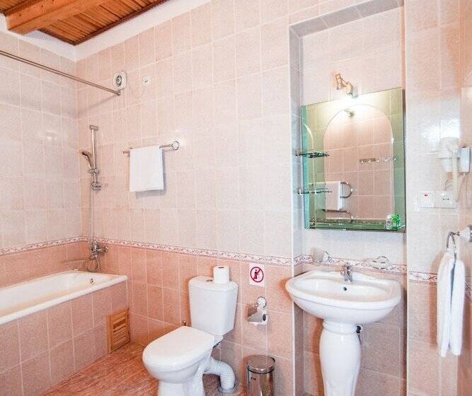 سوییت جونیور, Boutique Hotel Minzifa