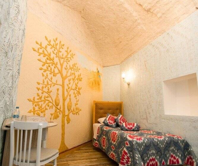 اتاق استاندارد یک نفره, Boutique Hotel Minzifa