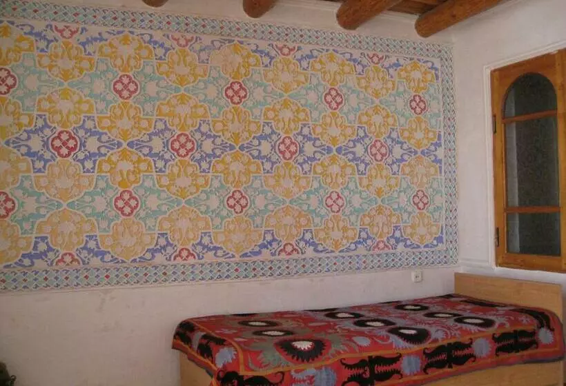 4 Bett Standardzimmer, Emir