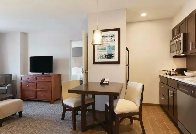 スイート, Homewood Suites By Hilton Burlington