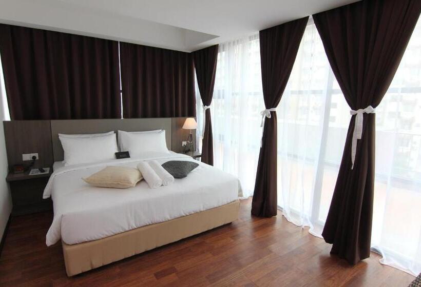 Family Suite, Nexus Business Suite